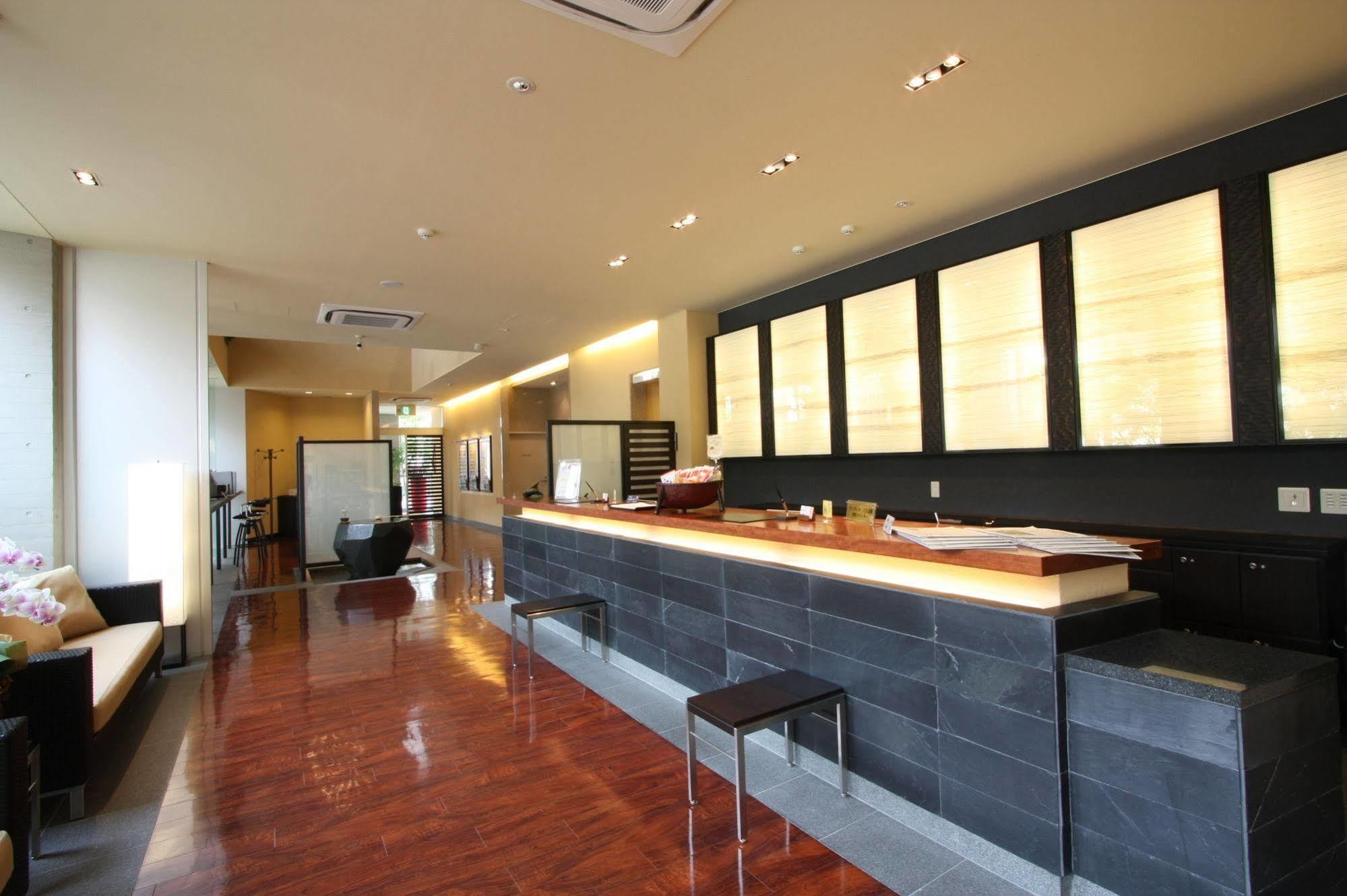 鱼津门通站前酒店 外观 照片