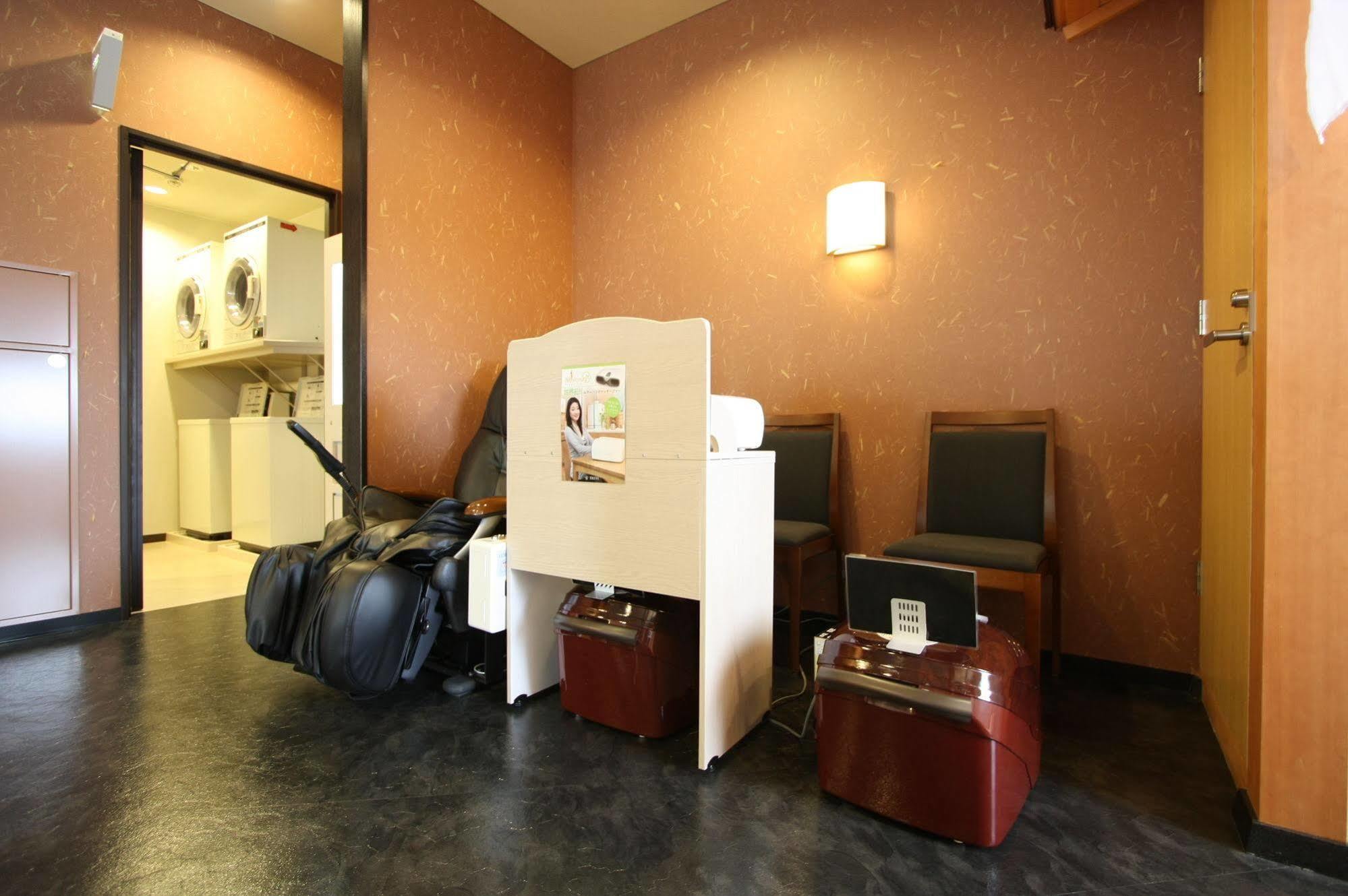 鱼津门通站前酒店 外观 照片